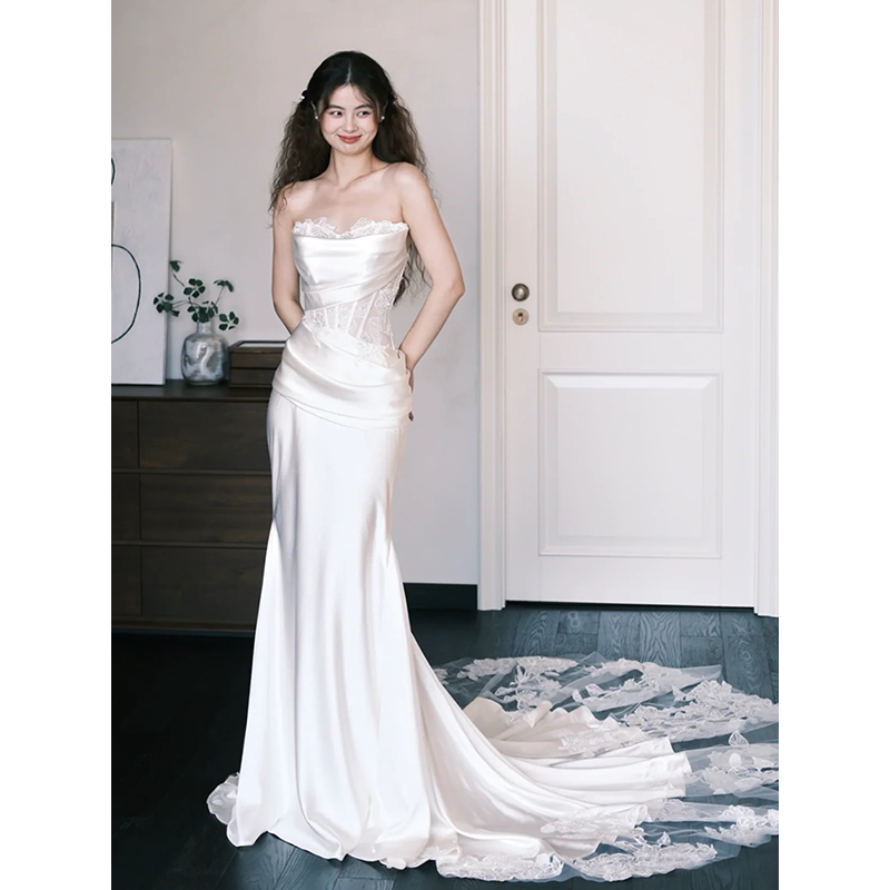 抹胸缎面法式简约超仙轻婚纱新娘绝美迎宾宴会出门纱高级感礼服