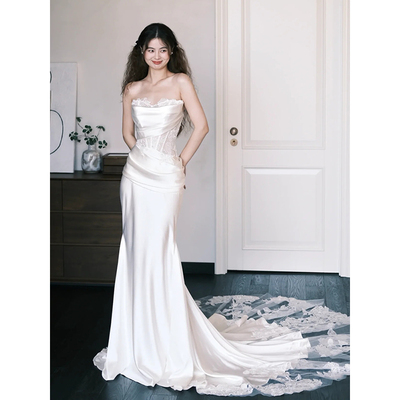 抹胸缎面法式简约超仙轻婚纱新娘绝美迎宾宴会出门纱高级感礼服