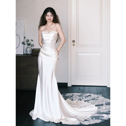 抹胸缎面法式简约超仙轻婚纱新娘绝美迎宾宴会出门纱高级感礼服