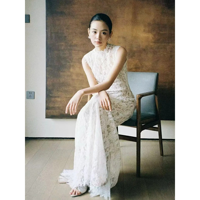 简约蕾丝新中式轻礼服高级质感小众新娘轻婚纱出门纱气质轻奢晨袍