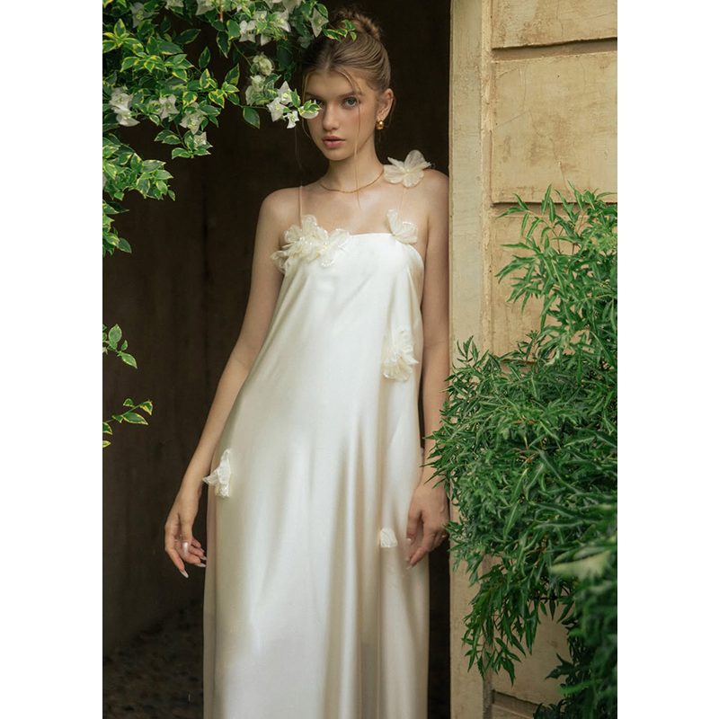 法式复古慵懒风晨袍女小众立体花朵长裙高级感简约贵气白色出门纱