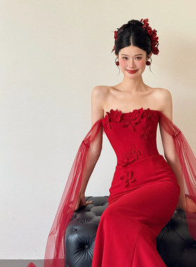 新中式红色新娘敬酒服一字肩高级感小众缎面结婚订婚宴会回门礼服
