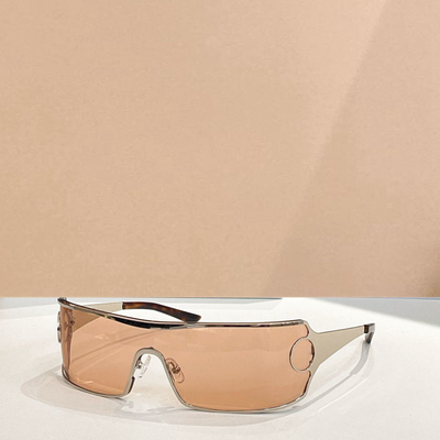 情侣男女通用旅行拍照