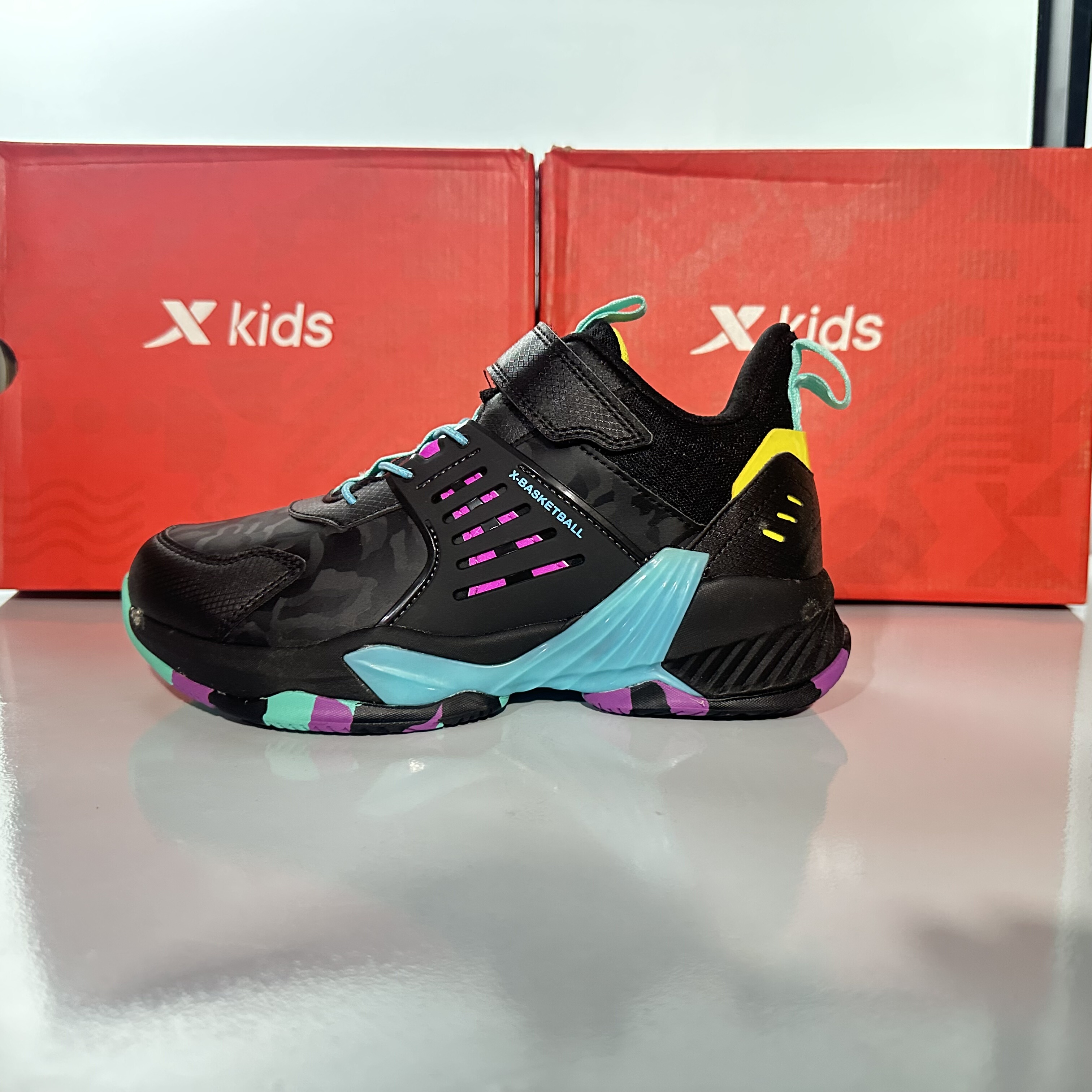 特步正品儿童大童男款春秋季潮流百搭耐磨防滑篮球鞋678415124626