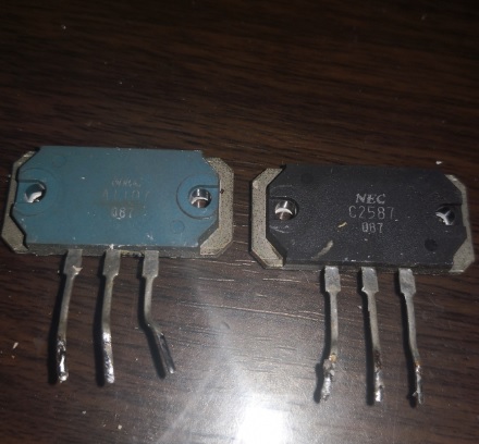 【原装拆机】A1107 C2587 2SA1107 2SC2587 三极管 对管 1对88元