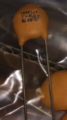 【全新】压敏电阻 10SE511 TNR10SE511K 105E511 510V 10D511 2脚