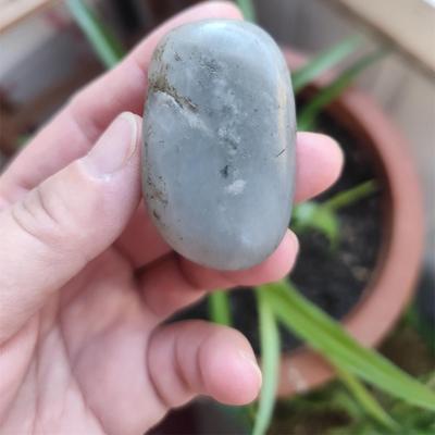 新疆和田玉籽料原石52克