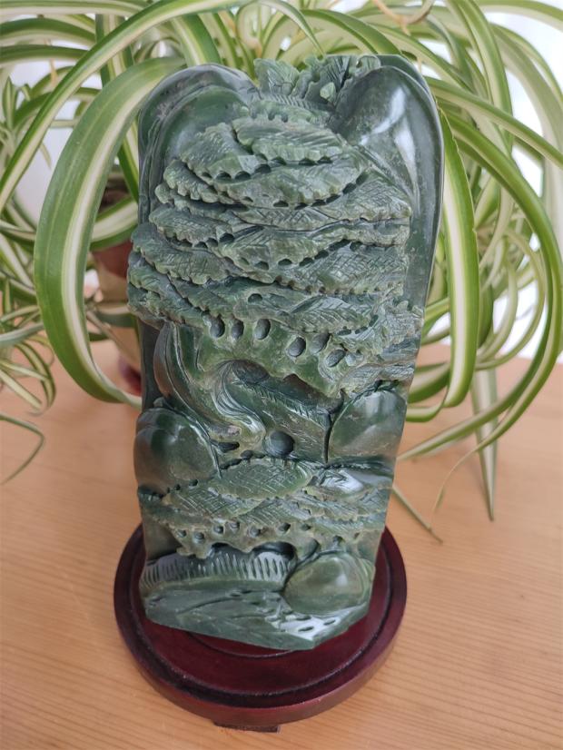 和田玉碧玉山子松下老人摆件1960克天然玉石玉器包邮
