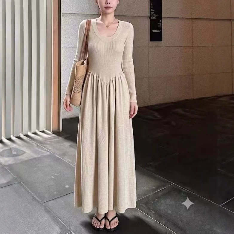 法式温柔风针织连衣裙女配大衣内搭气质修身打底裙韩版A字大摆裙