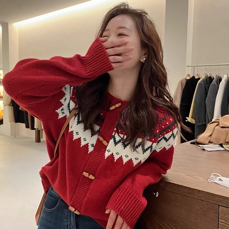 【小乐专享】2025年圆领圣诞穿搭木扣针织开衫外套445