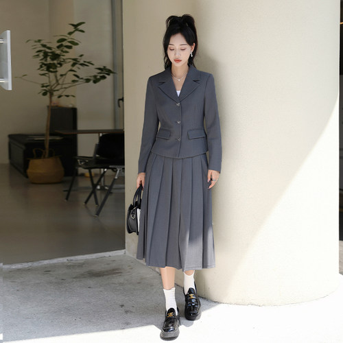 小个子长袖高级感西装百褶裙套装