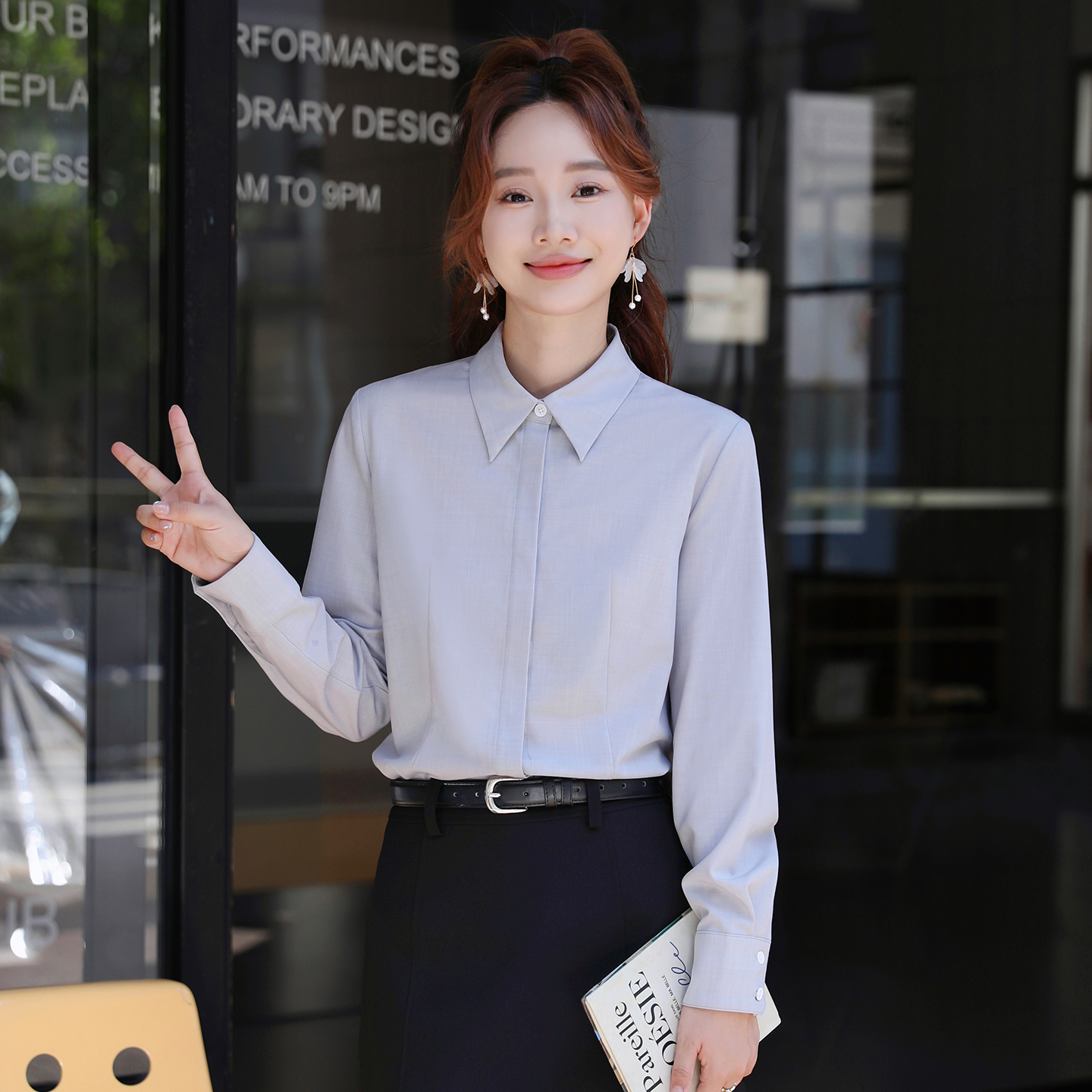 灰色高级感职场内搭衬衫