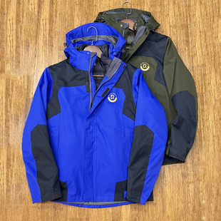 羽绒服三合一防风水户外机能立体剪裁男女情侣加厚保暖连帽冲锋衣