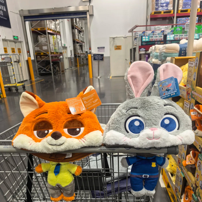 家用创意摆件毛绒玩具潮玩女生礼品抱枕背包