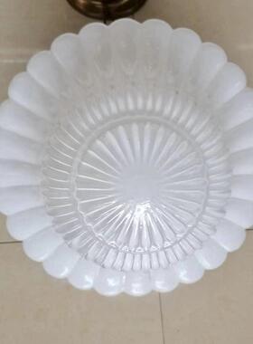 老上海老吊灯吸顶灯白色光面玻璃吊灯影视道具直径30cm 2025003