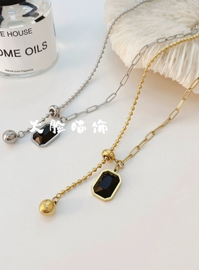 2025简约黑色方块锁骨链时尚高级感钛钢项链女款气质可调节毛衣链