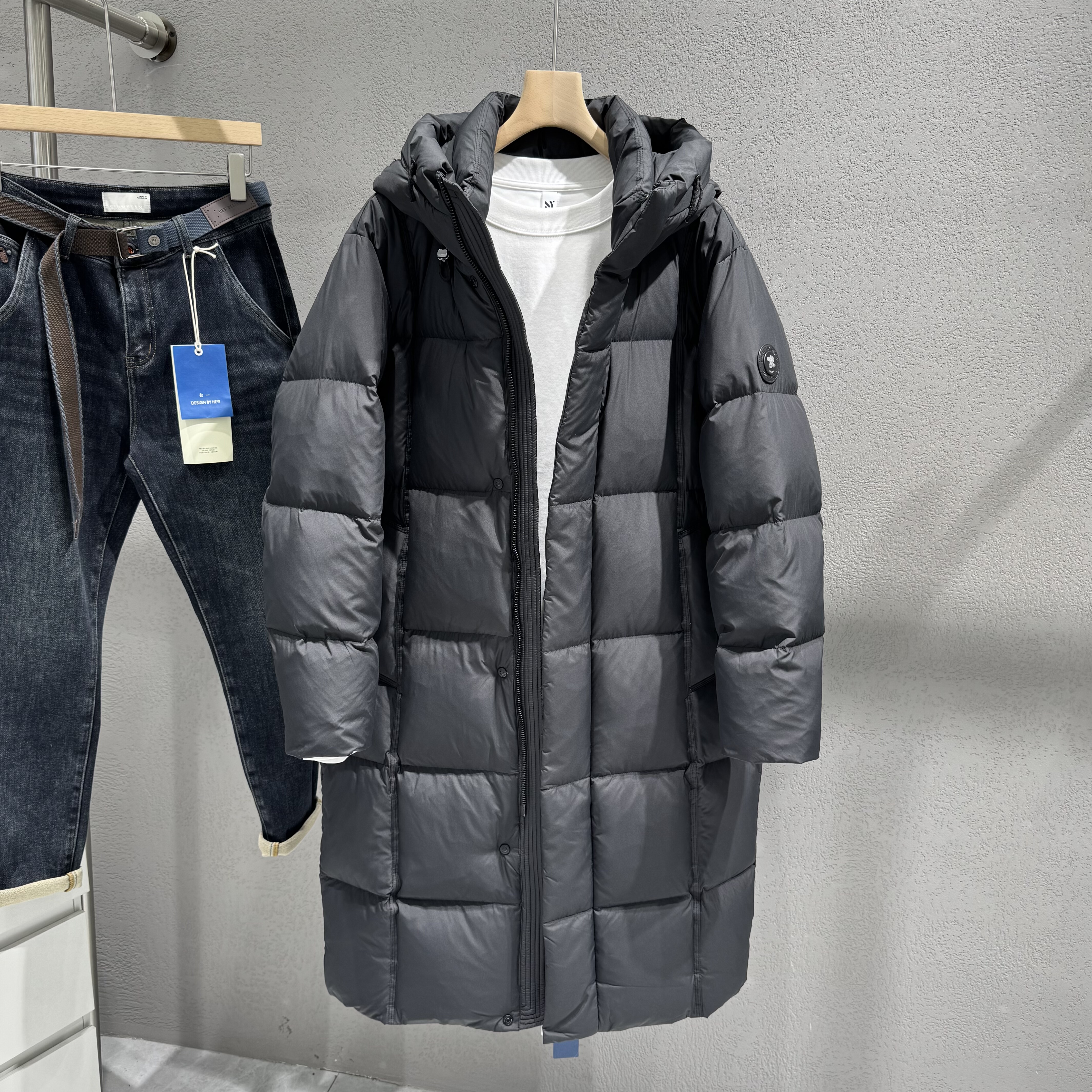 男士连帽长款羽绒服2025冬季新款青年流行修身保暖90白鸭绒大衣男