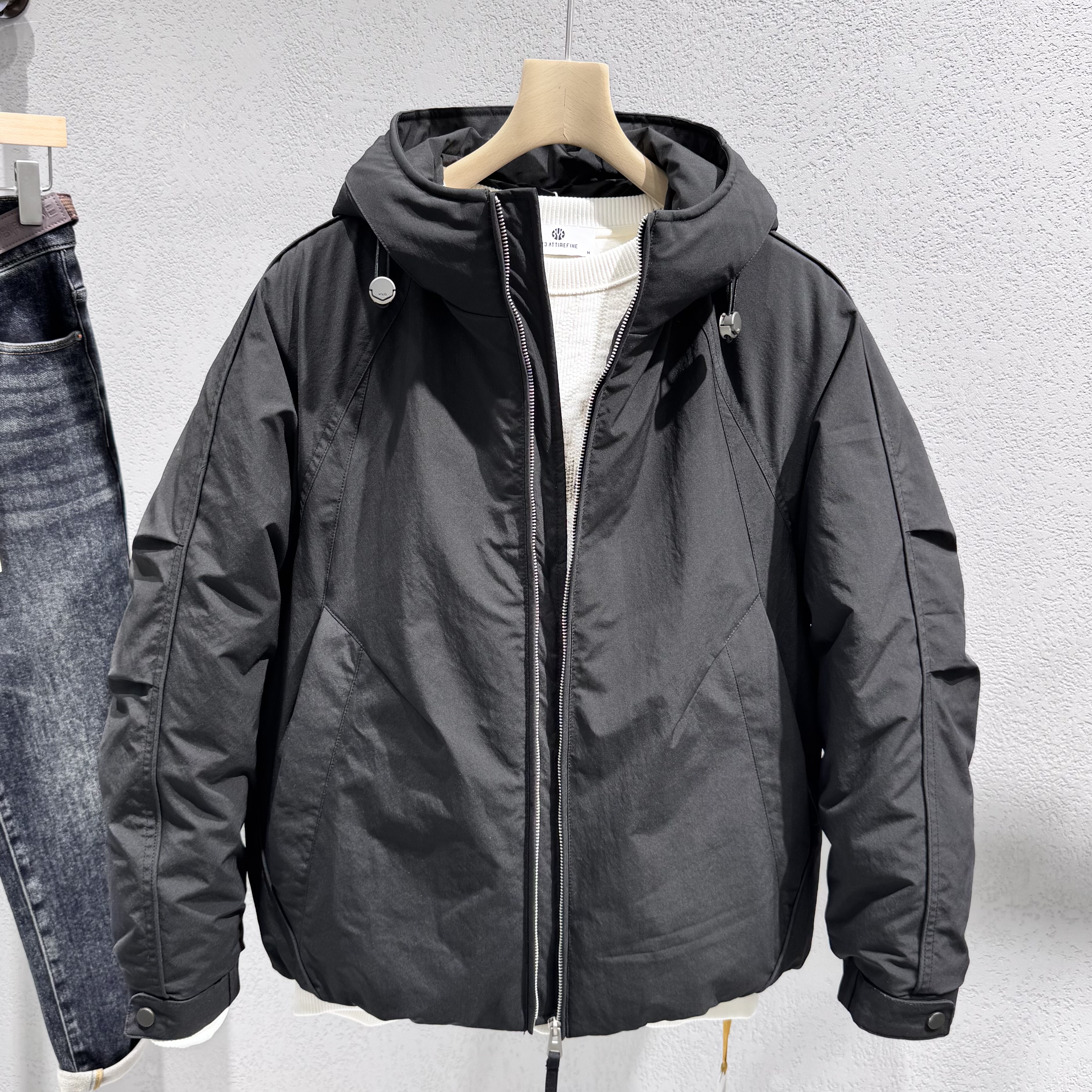 男士连帽羽绒服2025冬季新款青年流行修身短款轻薄90鸭绒外套男