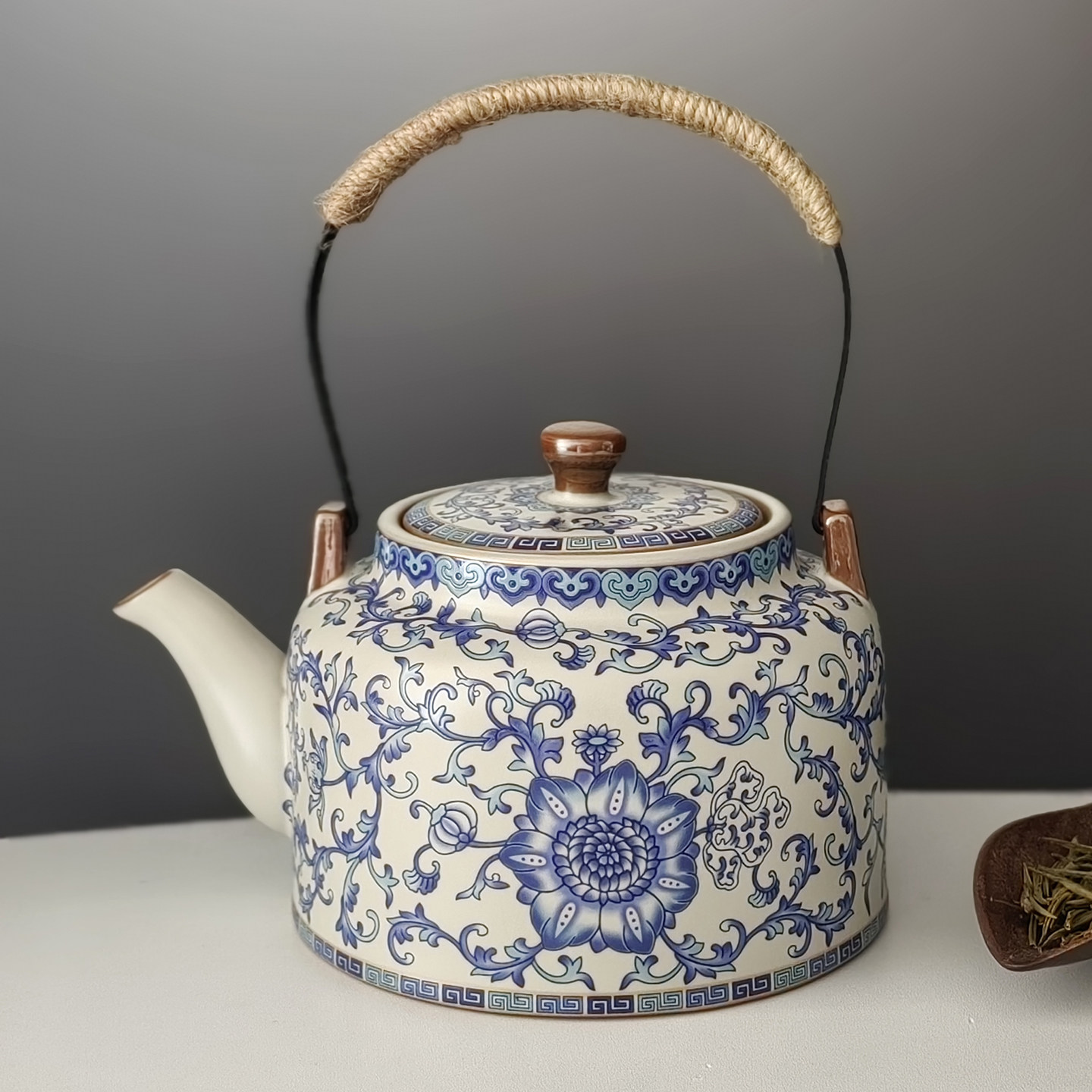 中国风青花陶瓷大茶壶2026新款复古提梁壶大容量功夫茶具泡茶单壶