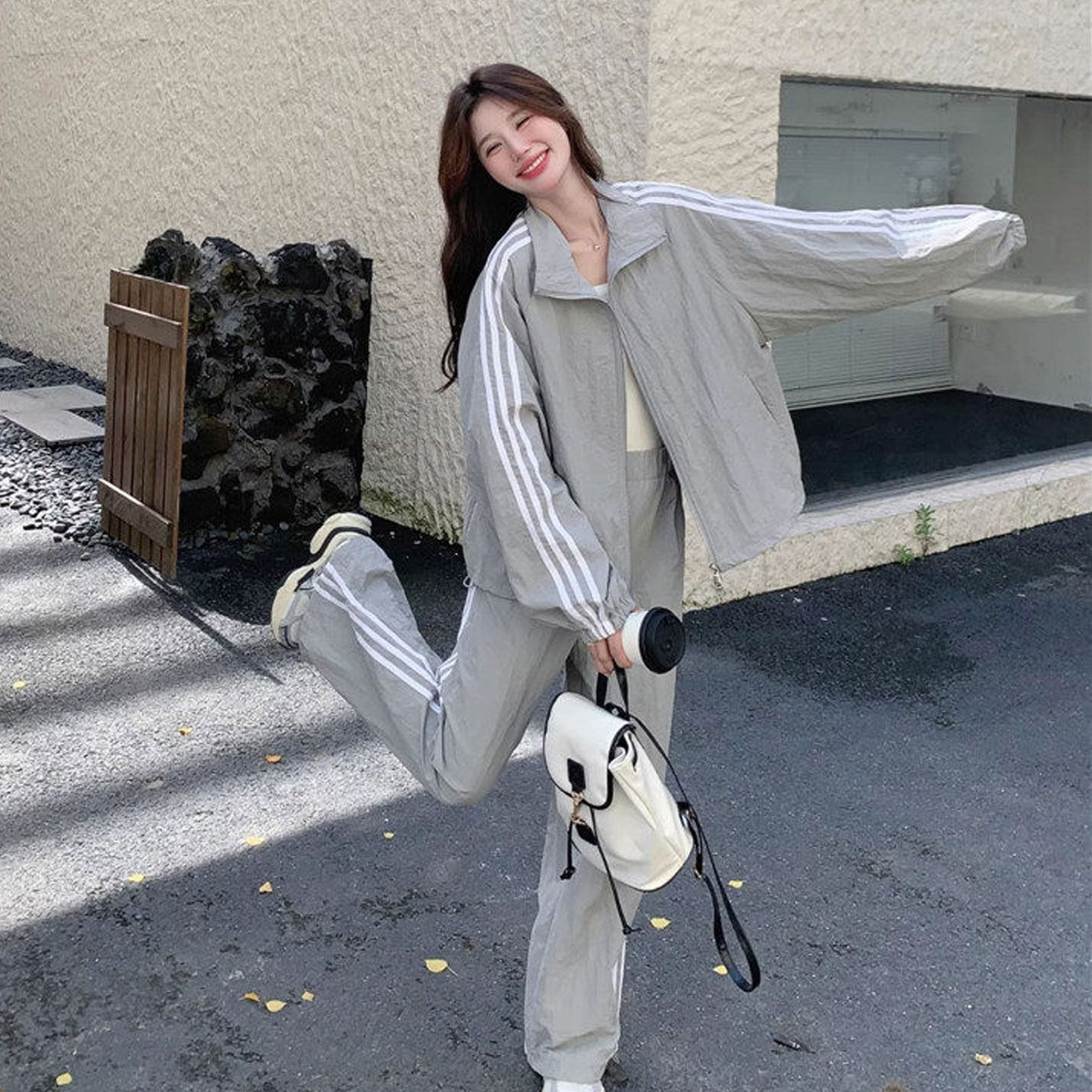 学院风宽松冲锋衣运动服套装女春秋季户外跑步登山外套长裤两件套