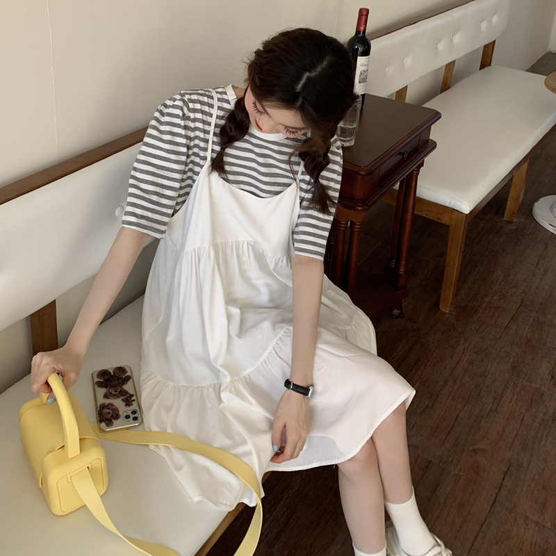 Real price summer suspender fresh cake pleated skirt + striped short sleeve