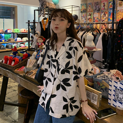 Real price ~ chic Korean loose suit collar Vintage maple leaf short sleeve shirt