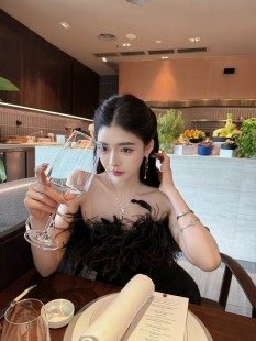 LOCK KK定制千金名媛手工加厚多层鸵鸟毛火鸡毛拼接抹胸鱼骨上衣