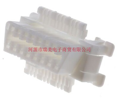 TE汽车连接器2行16路面板安装白色公外壳179631-1
