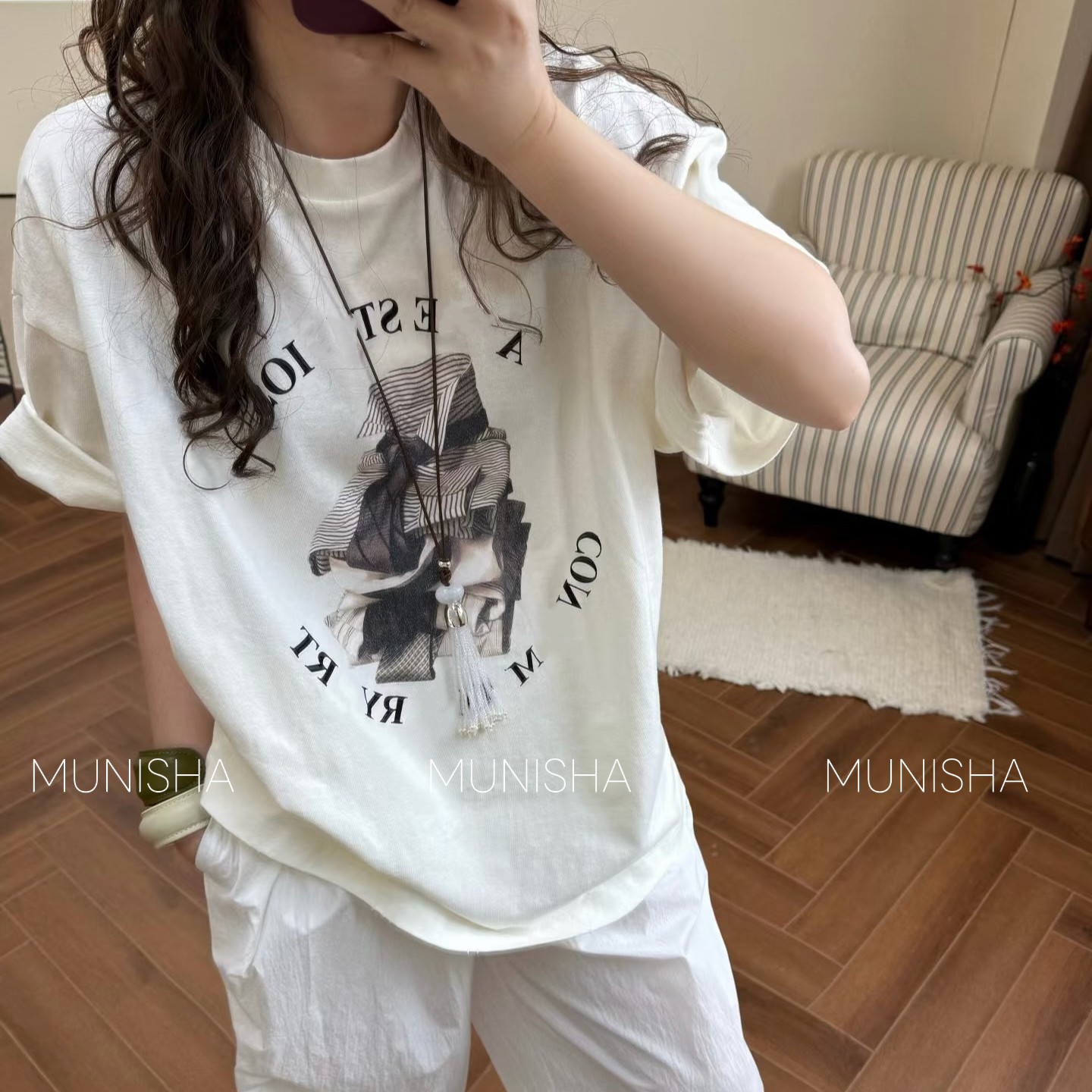 MO 顶配版/ AC风格 26C春夏新款 白色徽标印花宽松休闲短袖T恤女