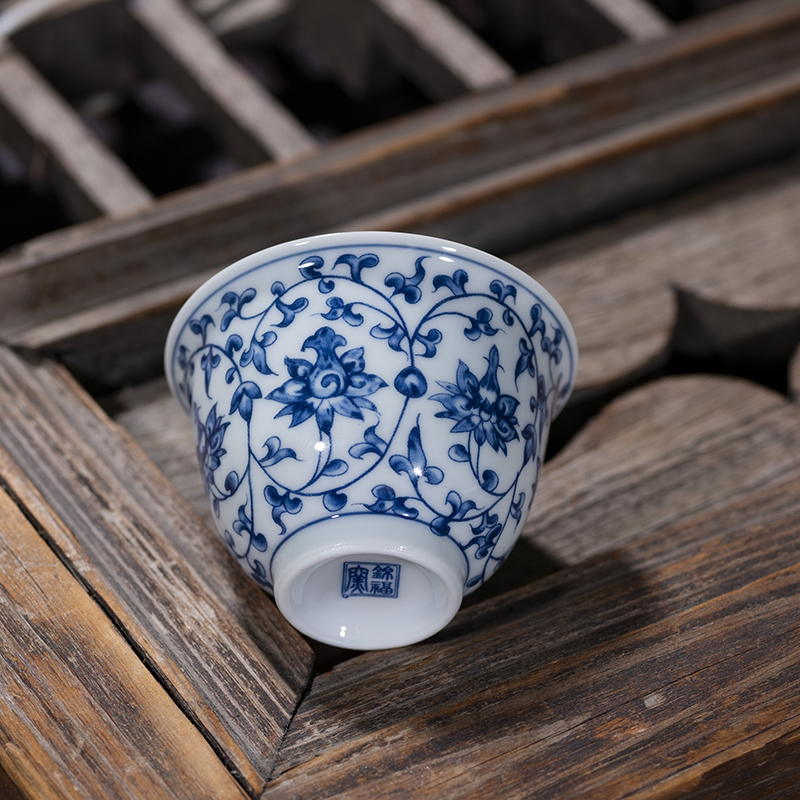 陶瓷茶杯主人杯单杯品茗杯功夫茶具青花瓷缠枝莲压手杯茶碗景德镇