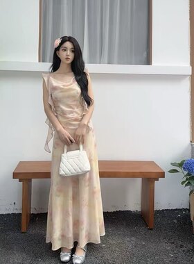 法式超仙仙女风度假风荡领印花吊带连衣裙女2026夏荷叶边包臀长裙