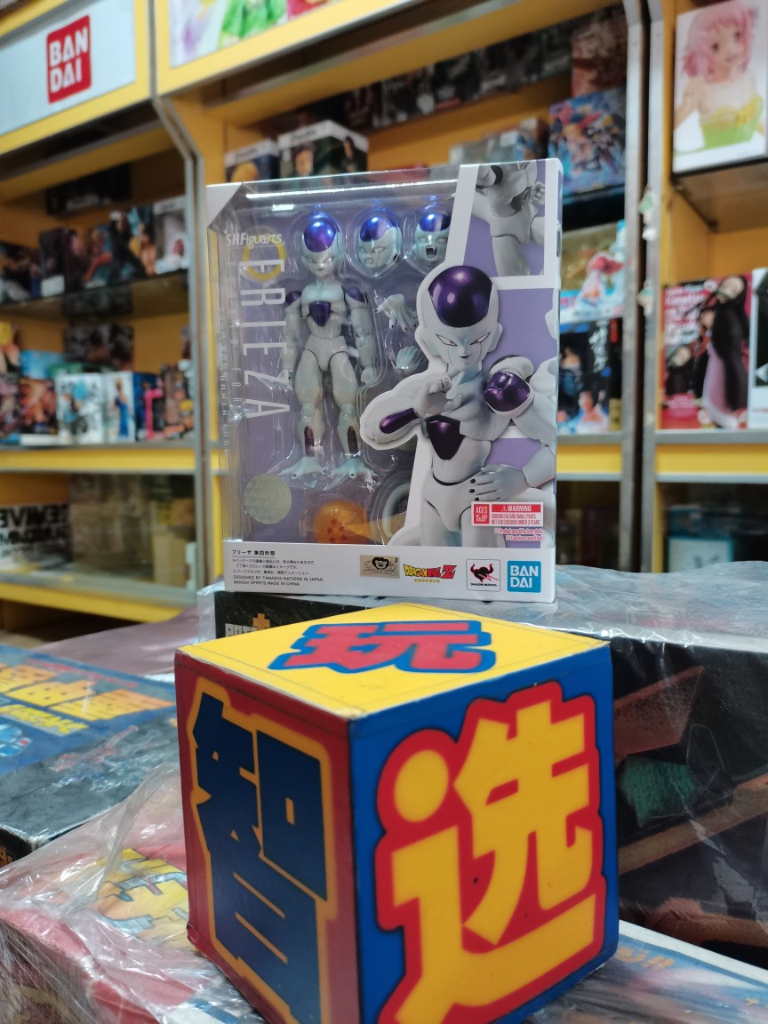 万代shf龙珠z 超 弗利萨菲利第四最终形态五星球可动现货