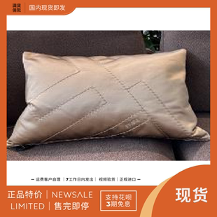 AFCS389B 意大利 INSTITUTIONAL 布艺沙发靠垫抱枕摆件 FENDI