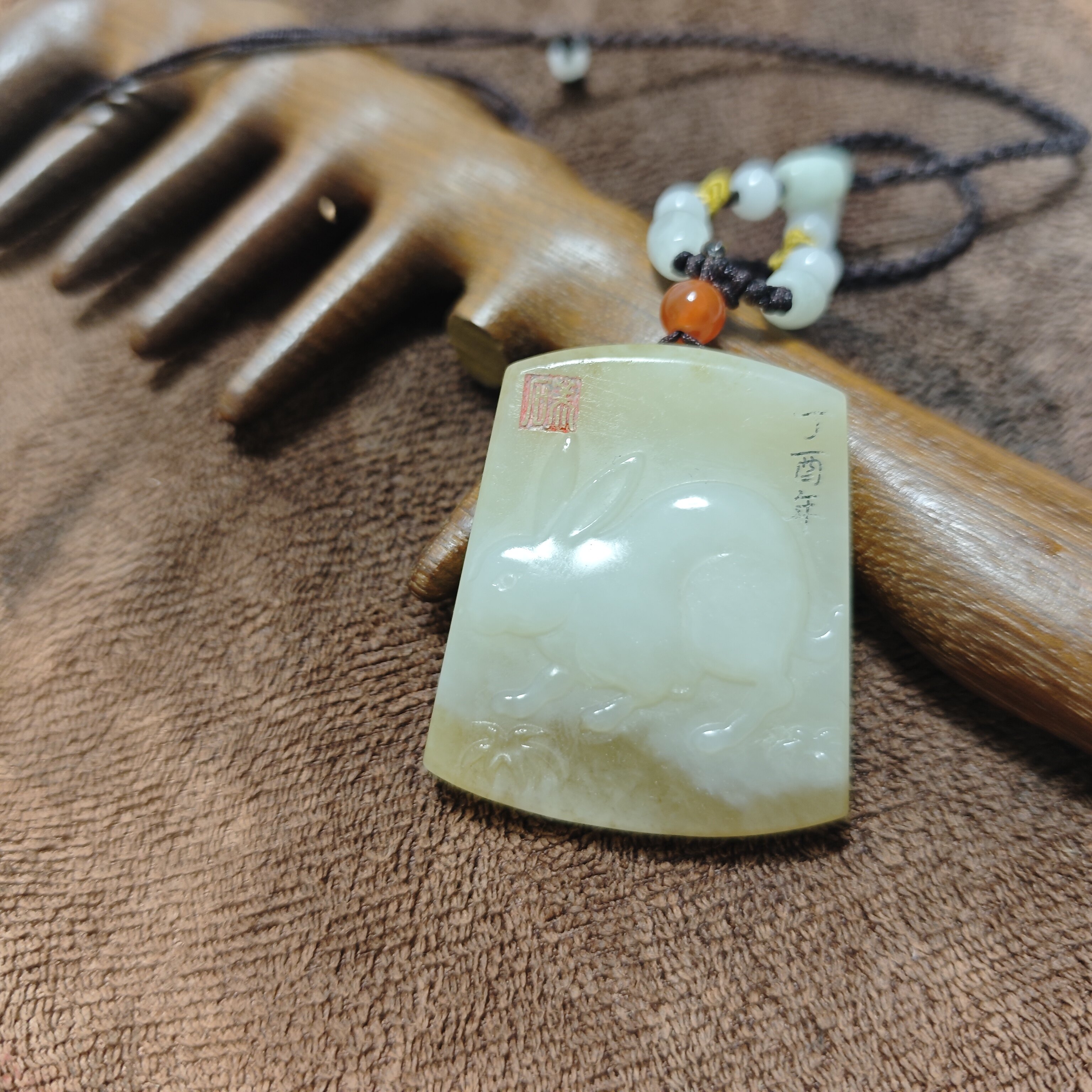 天然和田玉糖白玉生肖挂件玉兔吊坠福在眼前挂件老料精工正品包邮