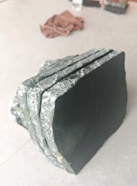 天然和田玉黑青玉一细料手镯板料牌子珠子料把件小摆件细腻油润