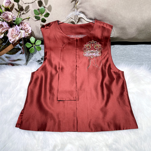 黄裳子真丝手工钉珠醒狮中式马甲