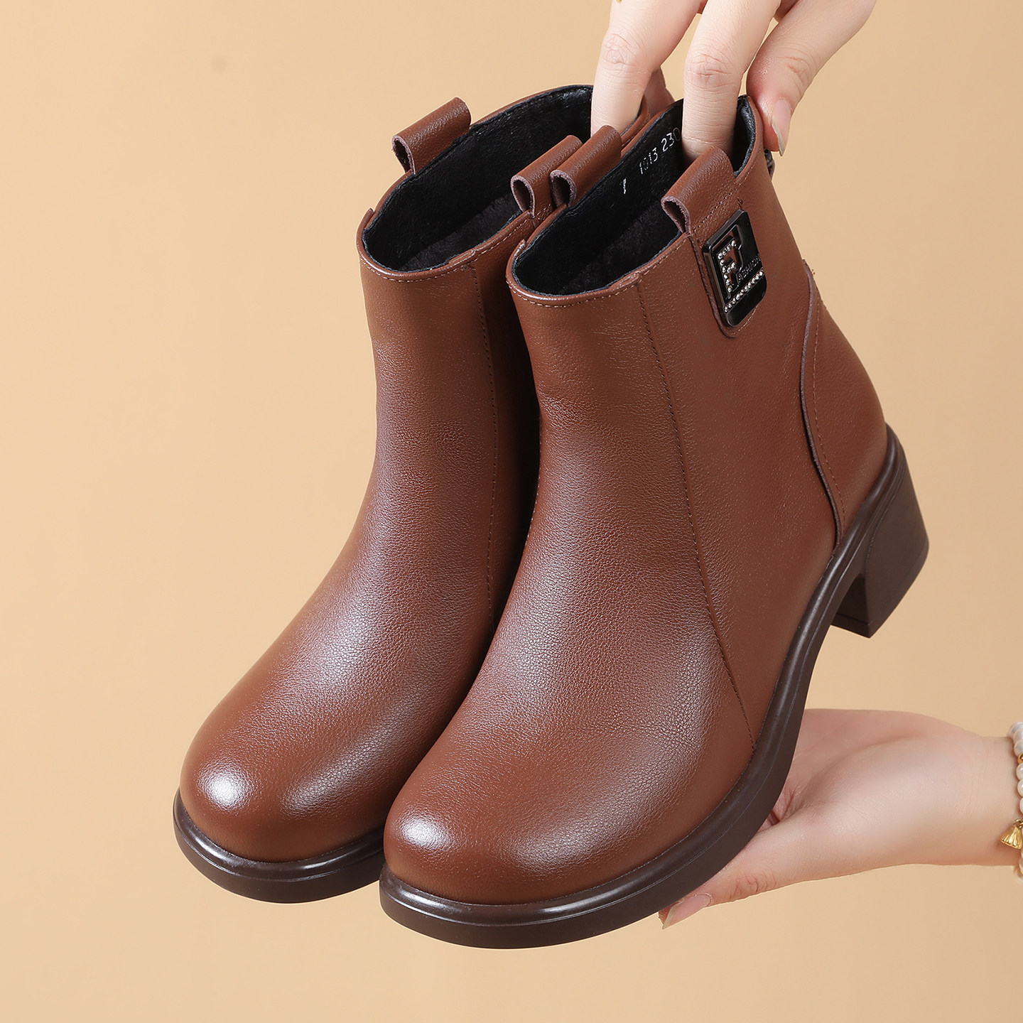 圆头软底妈妈鞋棉鞋秋冬粗跟单靴真皮中跟短靴大码女靴加绒棉皮鞋,女鞋,时装靴,淘宝优惠券,粉丝福利购,淘宝优惠卷