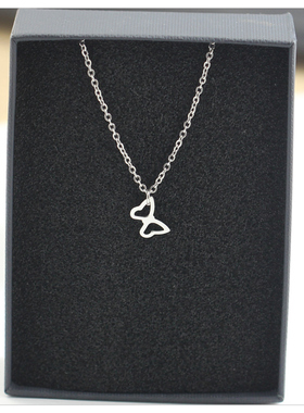 极简细小蝴蝶吊坠项链女轻奢气质简约高级感锁骨链百搭颈链女配饰