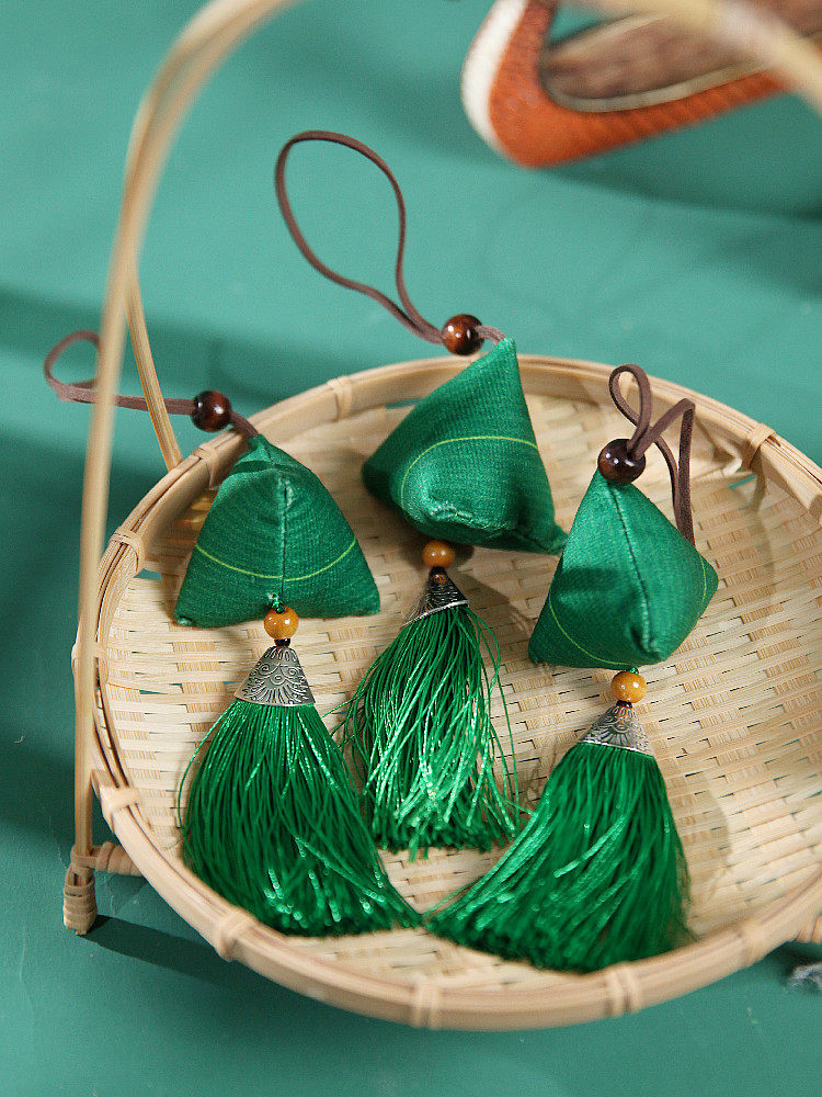 MUGWORT LEAF ZONGZI SACHET DRAGON BOAT FESTIVAL DIY HANDMADE LANYARD TASSEL GREEN TRIANGLE SACHET SACHET FINISHED SACHET