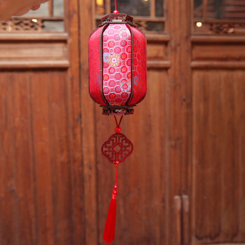 仿宋锦葫芦灯笼挂件冬瓜木框