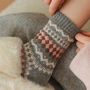 费尔岛袜子女款中筒秋冬季条纹复古防臭加绒加厚保暖女士羊毛羊绒