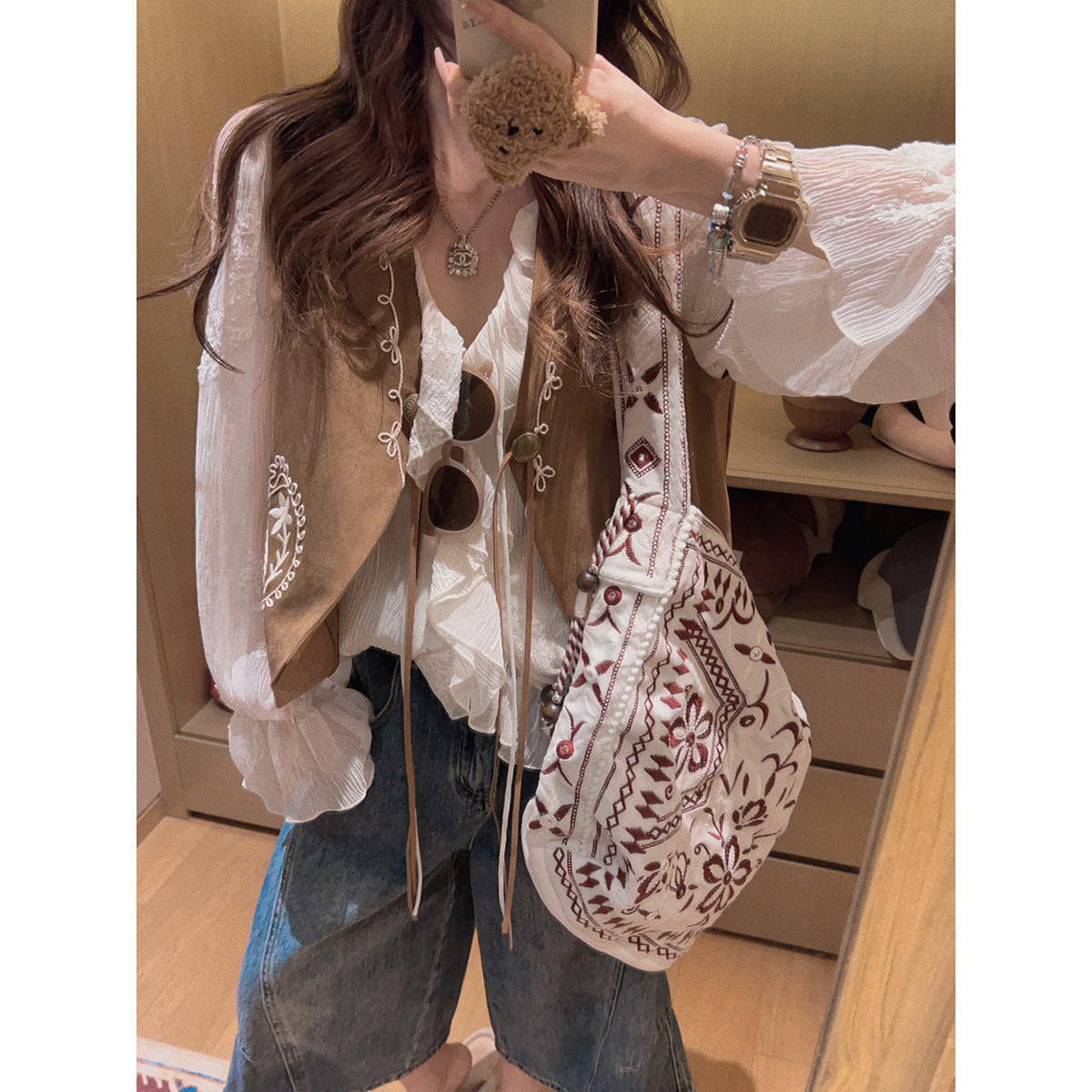 Yukiss【叠穿麂皮马甲！复古波西米亚刺绣V领无袖背心】