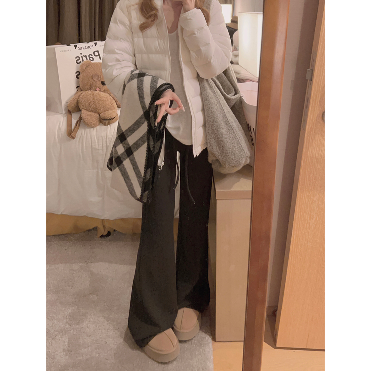 醋酸羊毛微喇裤加绒显瘦巨垂