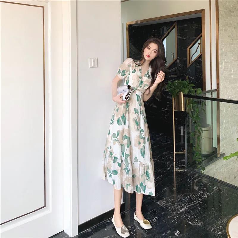 夏新款赫本风可盐可甜长裙脚踝仙气森系甜美碎花连衣裙子女