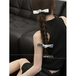 NINE九 韩国女团皮质玫瑰花蝴蝶结发夹简约小众设计感侧边夹