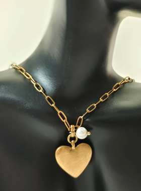 欧美外贸个性气质爱心ins潮高级感冷淡风新潮复古Z家淡水珍珠项链