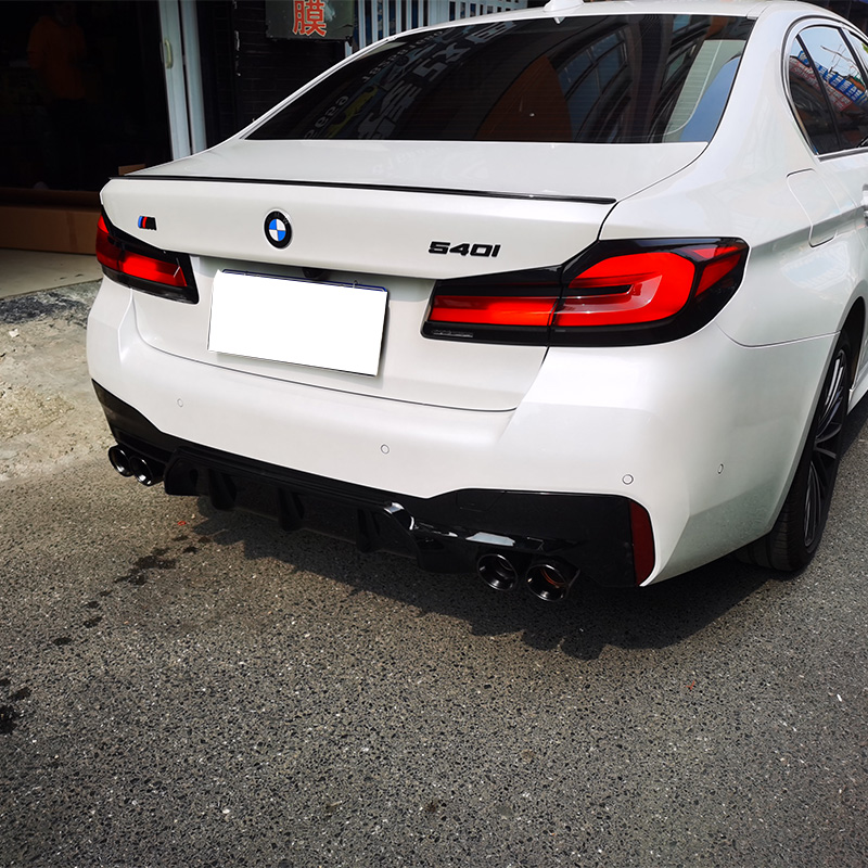 汽车尾翼5系直接粘贴免打孔安装