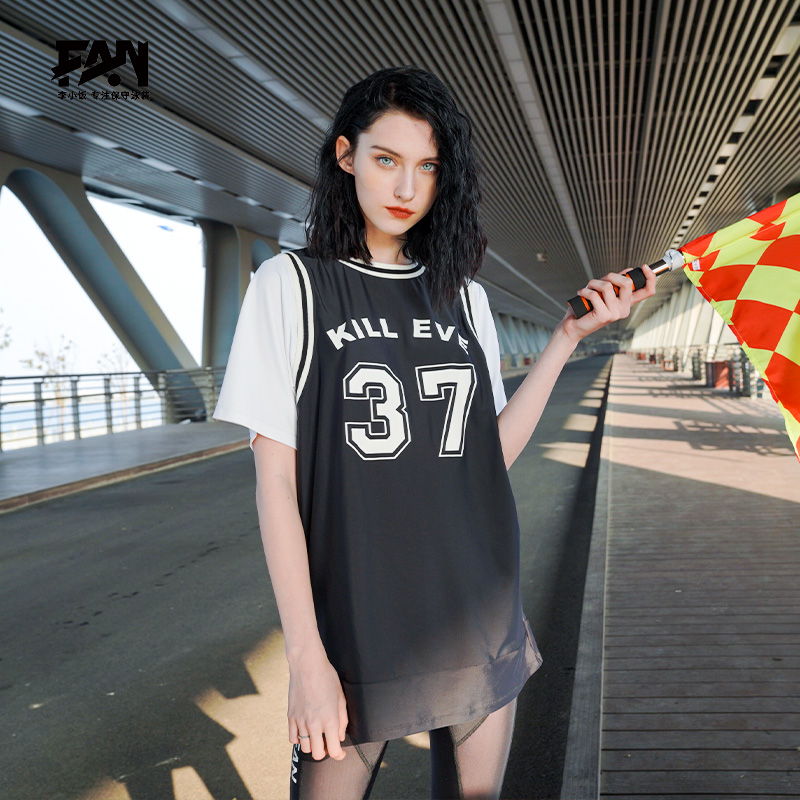 杀死伊芙李小饭学生女运动三件套