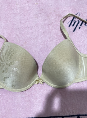 曼老款简洁立体杯钢圈文胸内衣81083两排扣