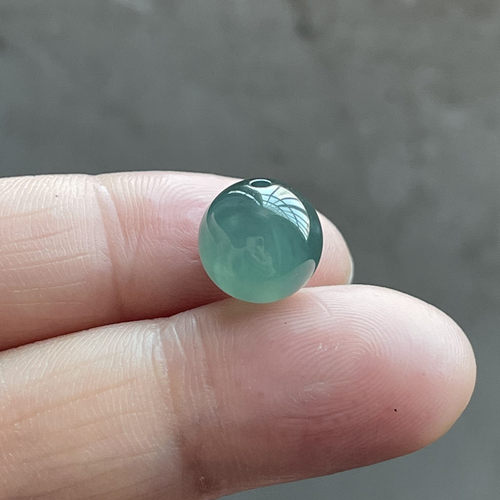 天然翡翠A货老坑冰蓝绿9.6mm圆珠